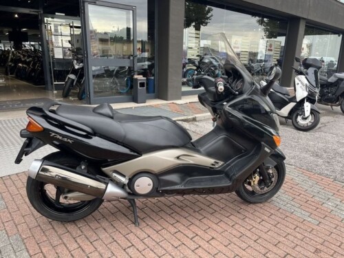 Yamaha T Max - immagine 3