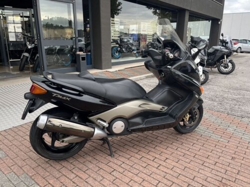 Yamaha T Max - immagine 5