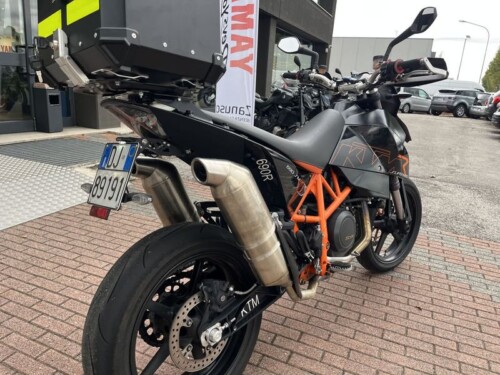 KTM 690 Supermoto - immagine 4