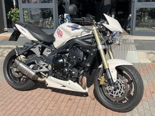Triumph Street Triple - immagine 4