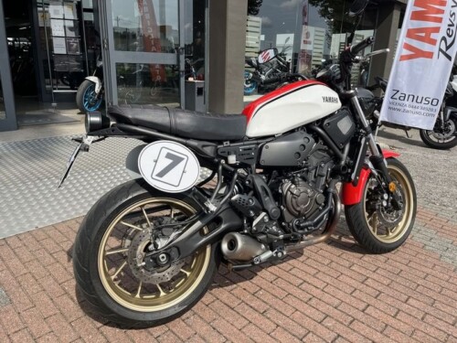 Yamaha XSR 700 - immagine 8