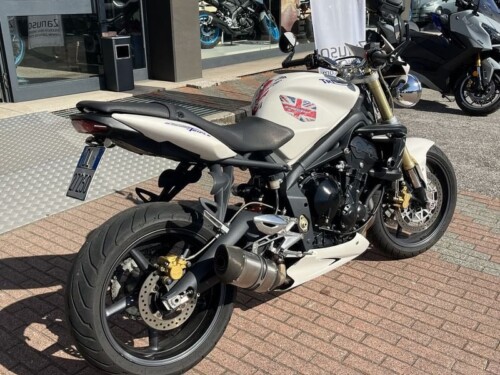 Triumph Street Triple - immagine 9