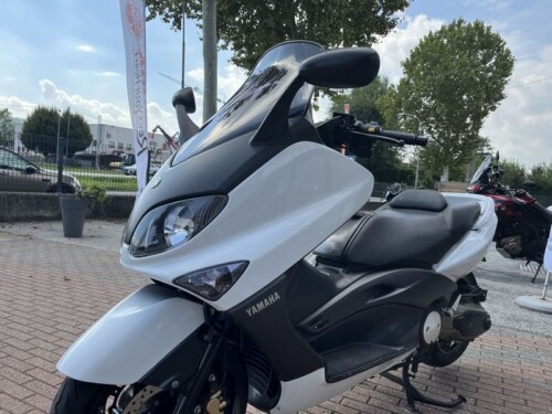 Yamaha T Max - immagine 14