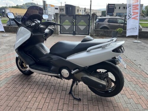 Yamaha T Max - immagine 15