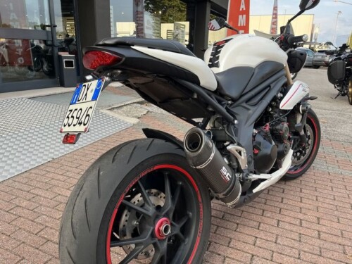 Triumph Speed Triple 1050 - immagine 10