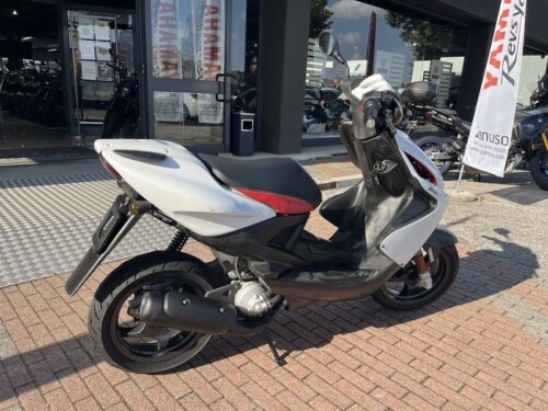 Yamaha Aerox 50 - immagine 8