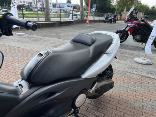 Yamaha T Max - immagine 13