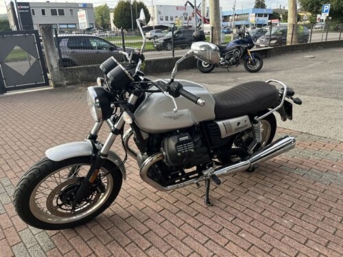 Moto Guzzi V7 III - immagine 12