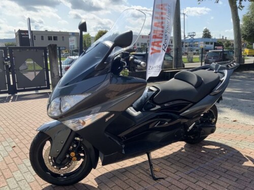 Yamaha T Max - immagine 3
