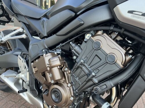 Honda CB 650 R - immagine 8