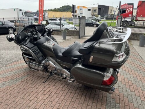 Honda GL 1800 Gold Wing - immagine 16