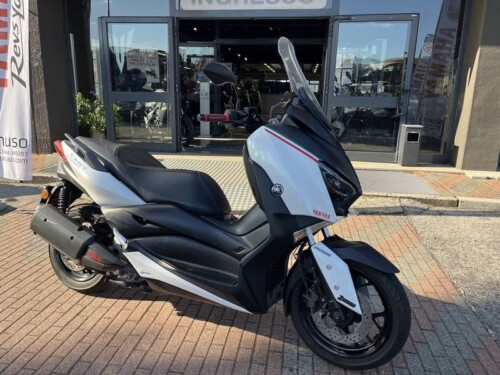 Yamaha X-Max 300 - immagine 3
