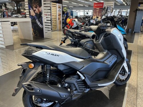 Yamaha Nmax 125 PREZZO LANCIO guidabile patente B - immagine 17