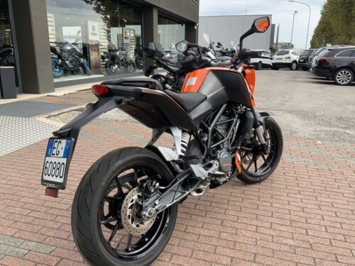 KTM 125 Duke - immagine 6