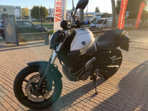 Yamaha MT-03 - immagine 3