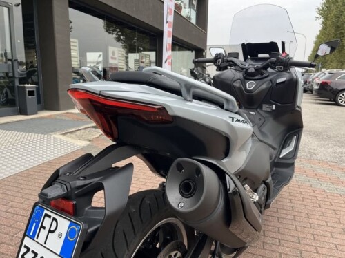 Yamaha T Max 560 - immagine 8