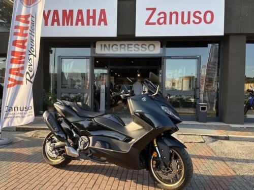 Yamaha T Max 560