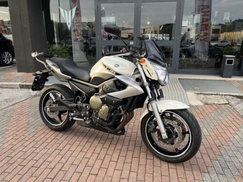 Yamaha XJ6 - immagine 3