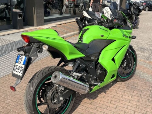 Kawasaki Ninja 250R - immagine 8