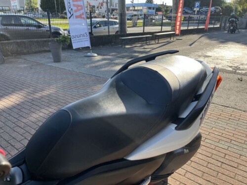 Yamaha X-Max 300 - immagine 11