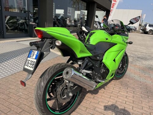 Kawasaki Ninja 250R - immagine 7