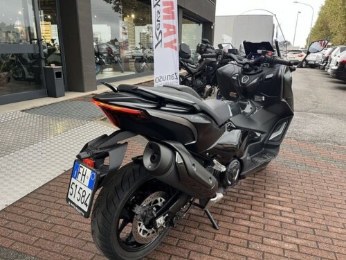 Yamaha T Max 560 - immagine 9