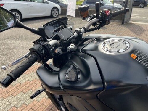 Yamaha MT-10 - immagine 23