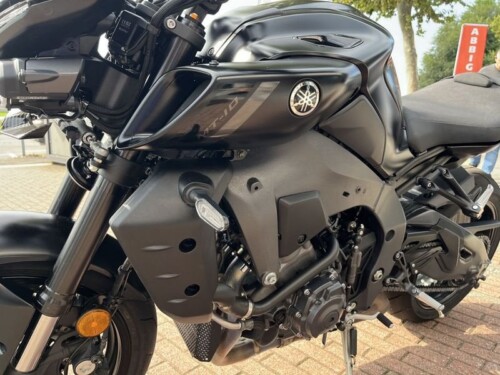Yamaha MT-10 - immagine 21