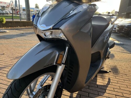 Honda SH 350 - immagine 13