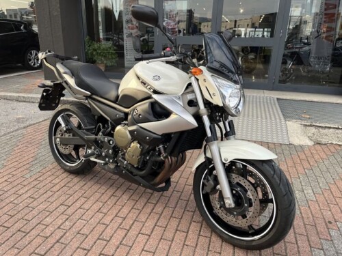 Yamaha XJ6 - immagine 6