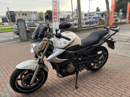 Yamaha XJ6 - immagine 12