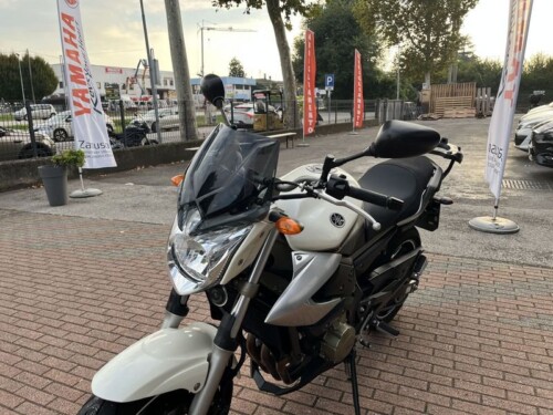 Yamaha XJ6 - immagine 14