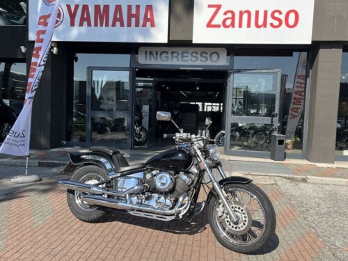 Yamaha XVS 650A Drag Star