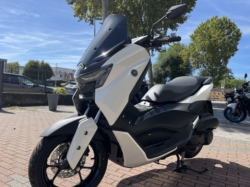Yamaha Nmax 125 Scooter 125 patente B KM0 - immagine 10