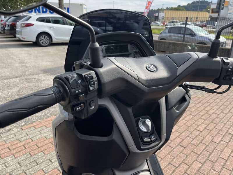 KM0 - Allestimento Tech patente B - immagine 6