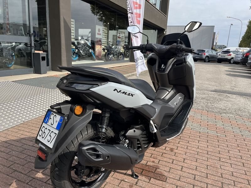 KM0 - Allestimento Tech patente B - immagine 4