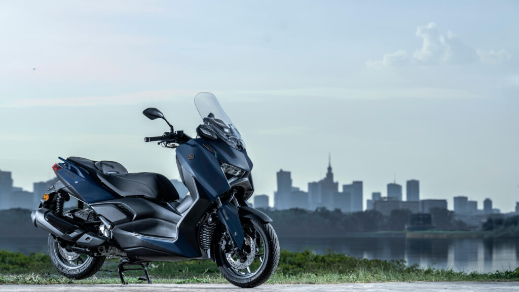 Yamaha XMAX e NMAX 2027
